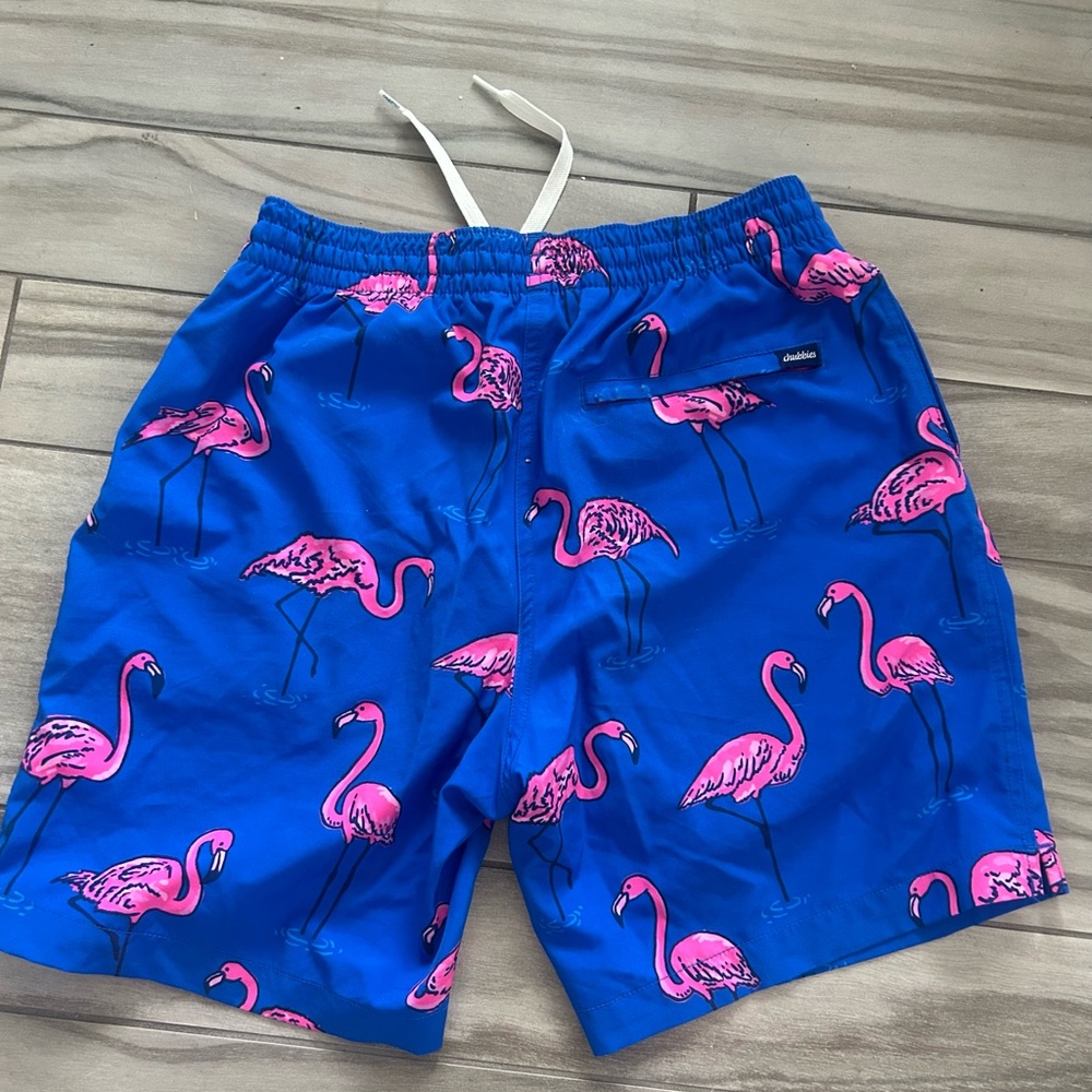 Chubbies Mens Flamingo Print swim trunks - Picture 3 of 4